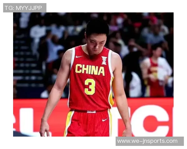 男篮首战韩国，锋线内线补强，后场压力太大！检测胡明轩持球了！